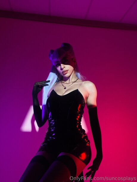 Suncosplays sexy actress image