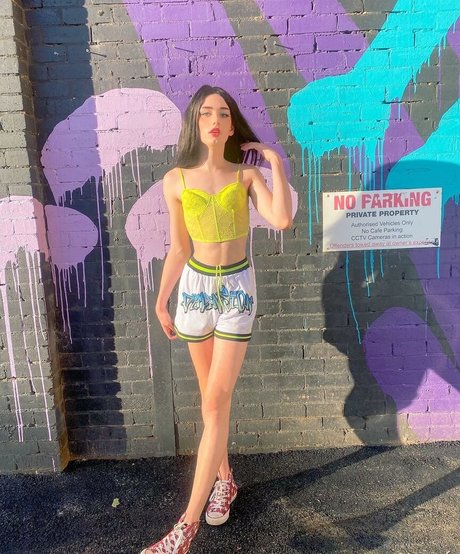 Venus Moorez pornographic star pictures