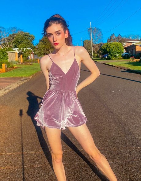 Venus Moorez star porn img