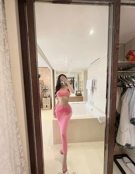 ebony smoking onlyfans sexy picture