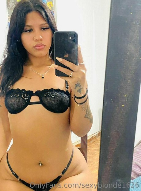 sexyblonde1626 model images