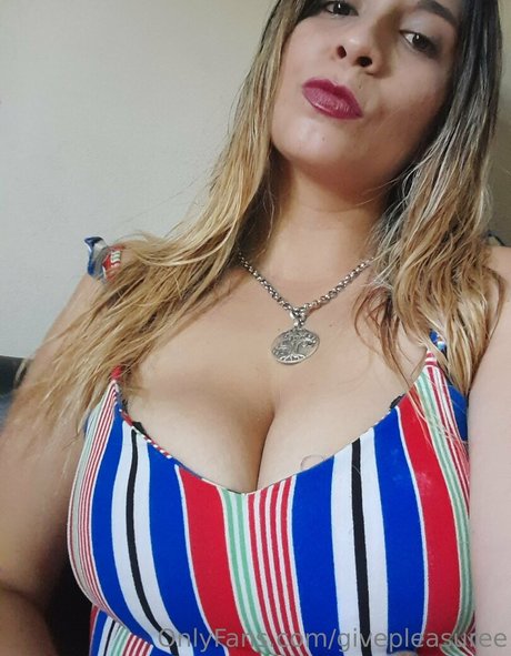 givepleasuree model hot galleries