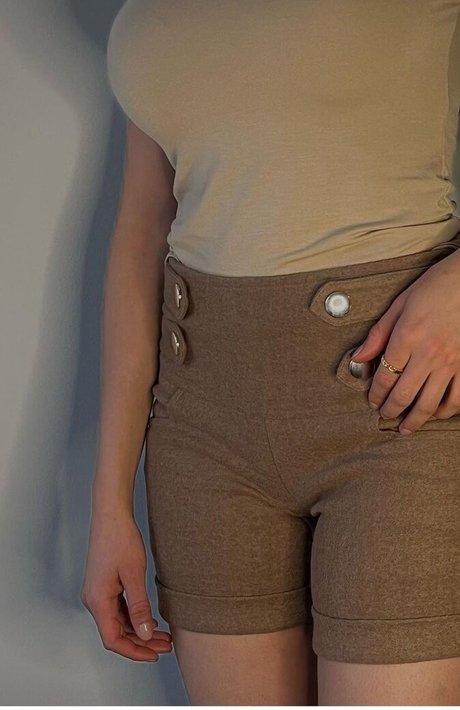 Daniela Derly star erotic pictures