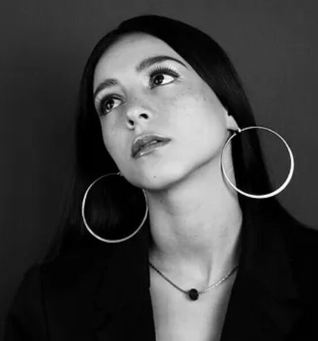 Daniela Derly model pretty pics