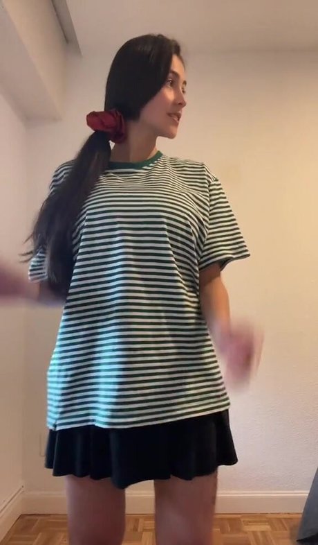 Daniela Derly xxx pornstar photo