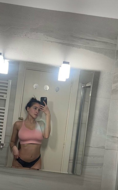 Daniela Derly beautiful actress gallery