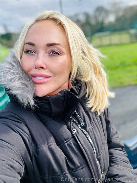 lucyannebrooks sexy pornstar photos