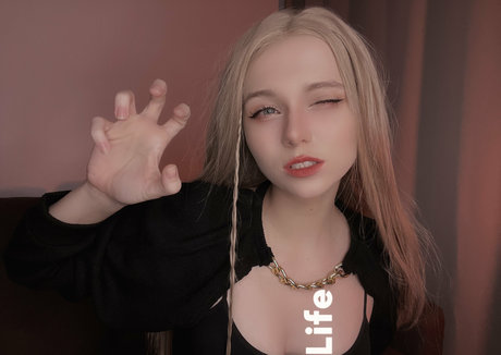 Rachel Blossom free model photos