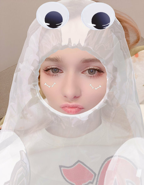 Rachel Blossom model best img