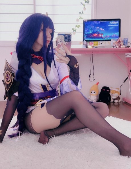 Rachel Blossom model best picture