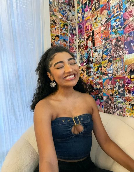 krystalogy free actress photo