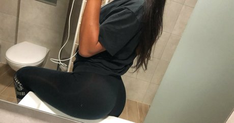 sesianafree01 model erotic pics