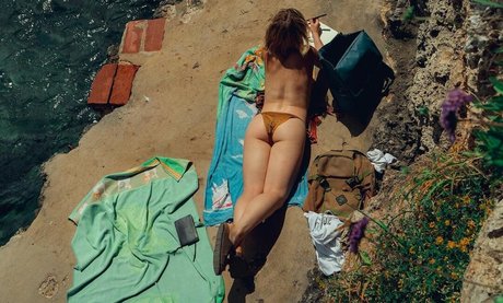 Clara Galle model naked pics