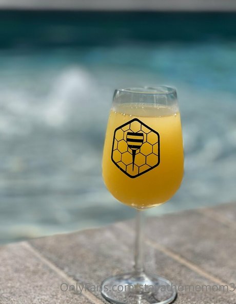 stayathomemom3 erotic actress photos