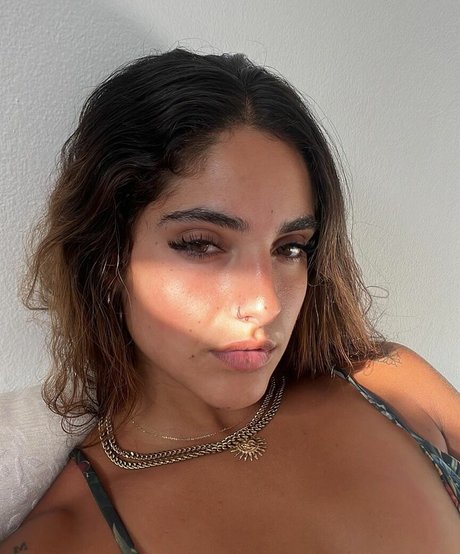 Isabella Ladera perfect actress image