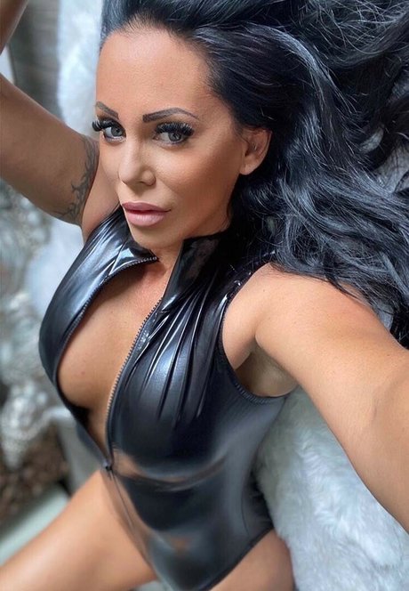 Onlyheni star best img