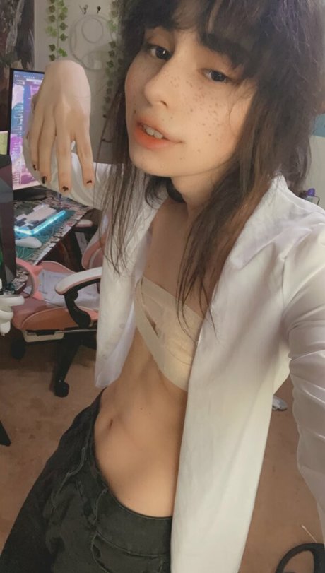 asian couple onlyfans beautiful pic