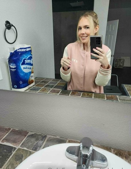 licking pussy onlyfans porn photo