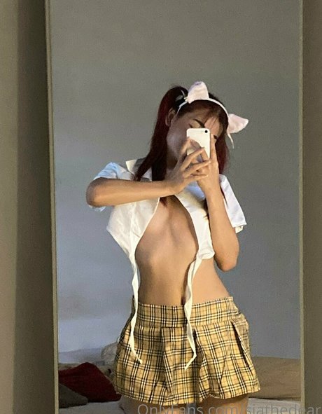 siathedear naked star images