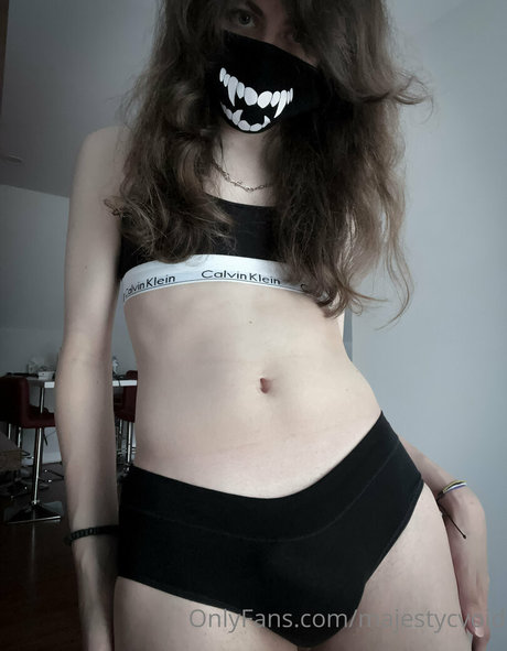 majestycvoid model picture