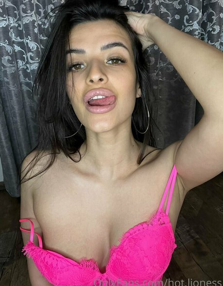 hot lioness nice model picture