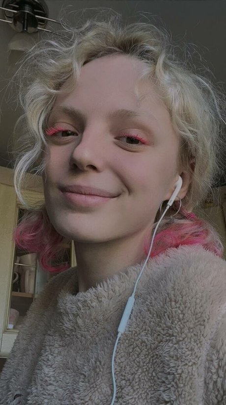 busty solo onlyfans sexy naked img