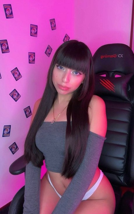 laalemonzz model erotic photos