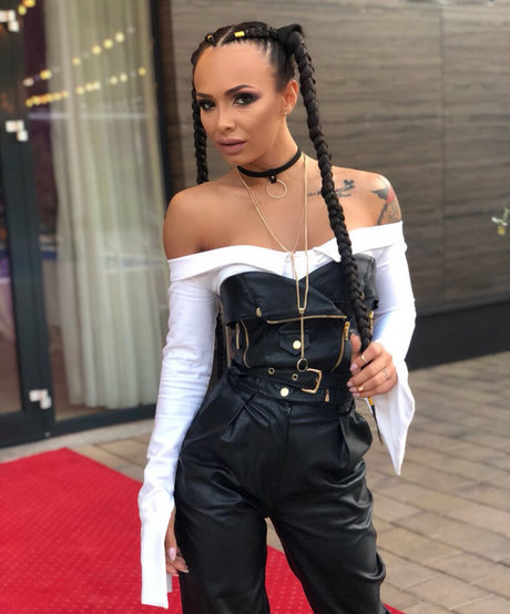 big tits mom onlyfans nice picture