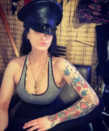 blackravenbdsm free star pictures