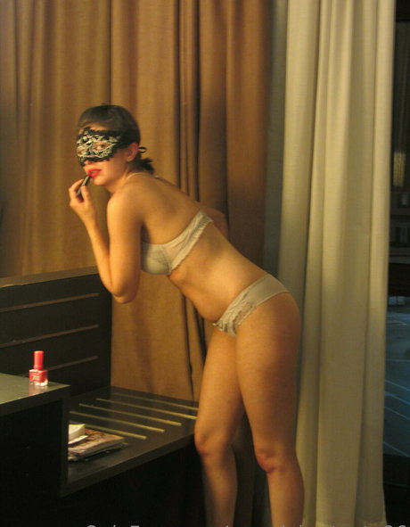 sexydebuttante96 erotic model img