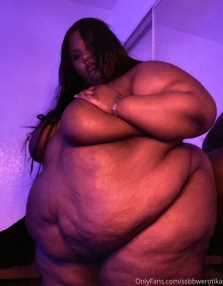 ssbbwerotika sexy model picture