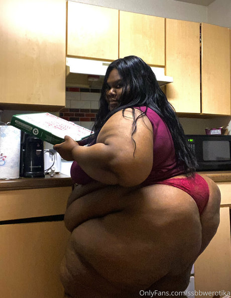 ssbbwerotika model perfect photos