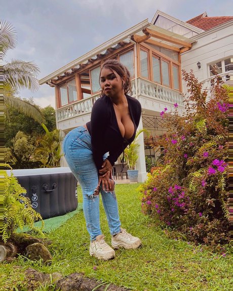 Majo Doll exclusive pornstar photo