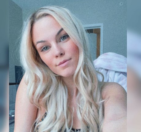 Sweetbabyk pornstar nude images