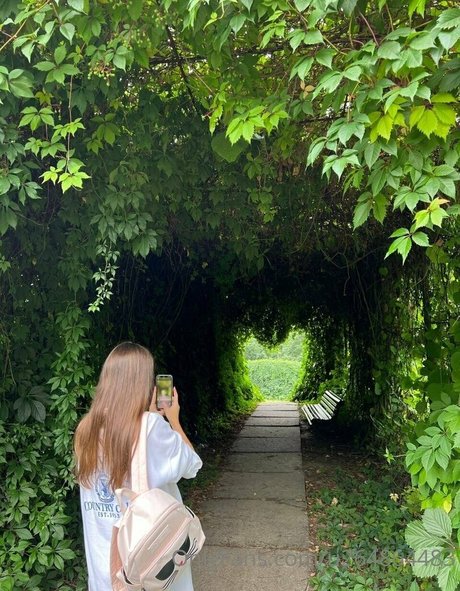 vika ua adult model archive