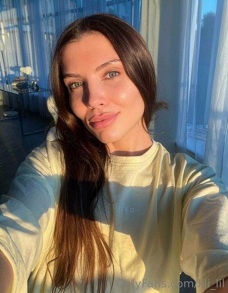 vika ua adult star img