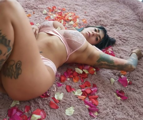 miaumiloucb best model photo