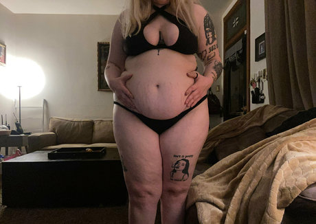 plumppumkin top model pic