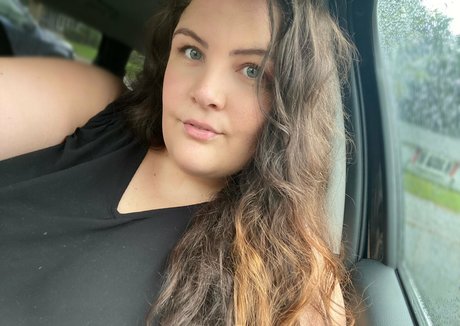 athoughtfulthot sexy actress pic