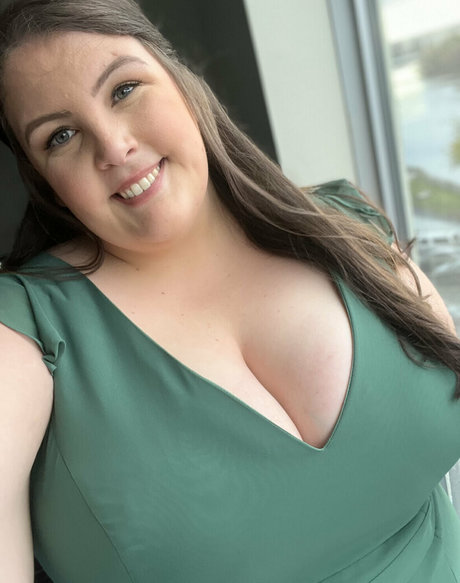 athoughtfulthot hot pornstar archive