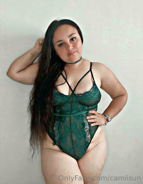 camiisun sexy star pictures