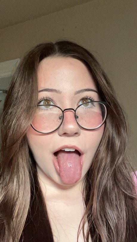 AliciaJade top actress galleries