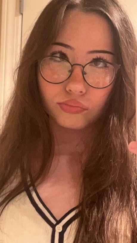 AliciaJade pornstar adult galleries