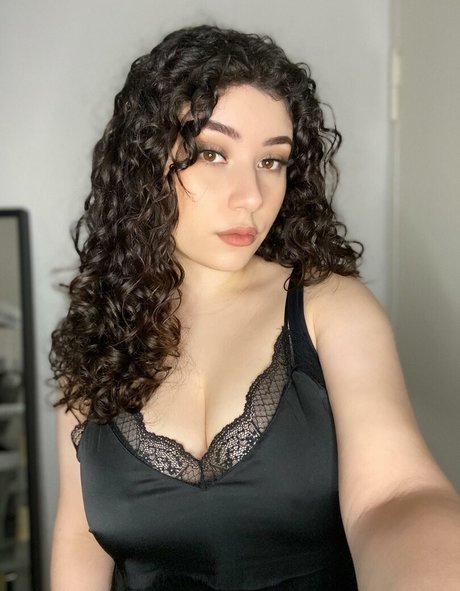 Yazzi pornographic actress archive