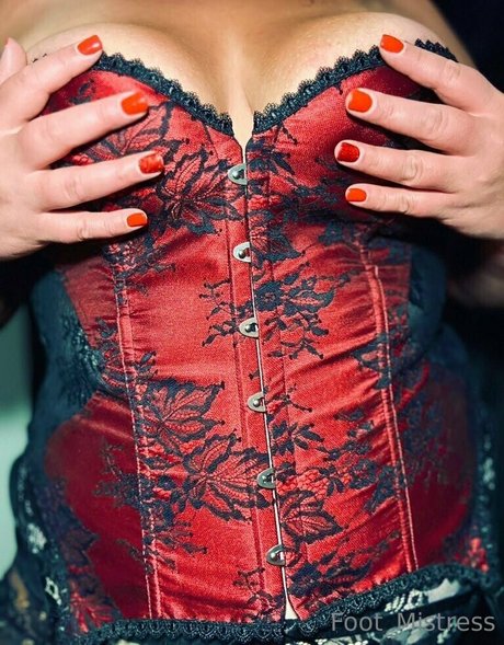 the footress pornstar hd image