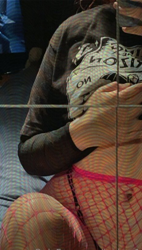 lexirxo1 naked model picture