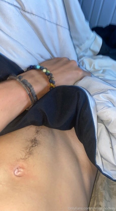 hungodeyfree nude star image