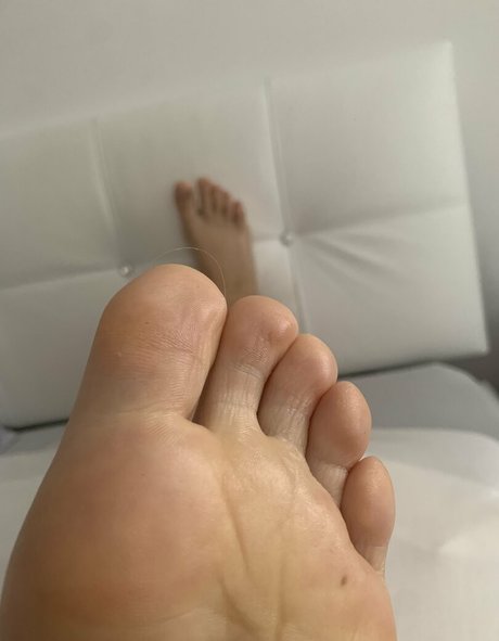 monamixxx top actress pics