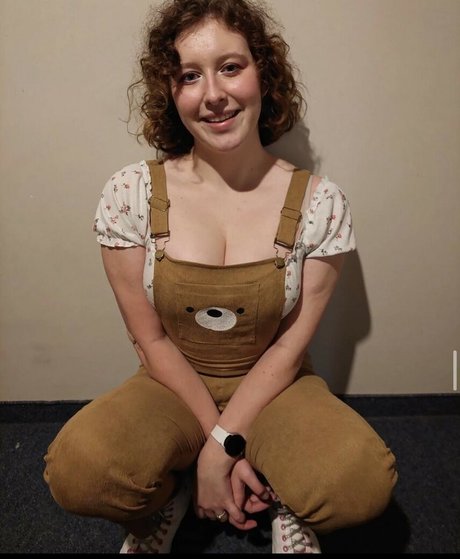 Lucyqueenofchaos pornstar exclusive photos