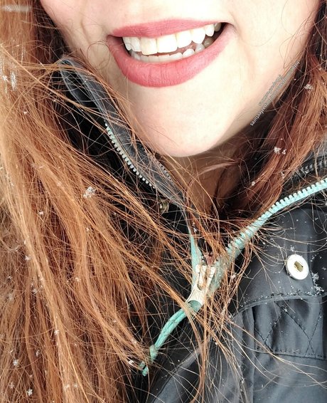 toepazfeetures adult model photos